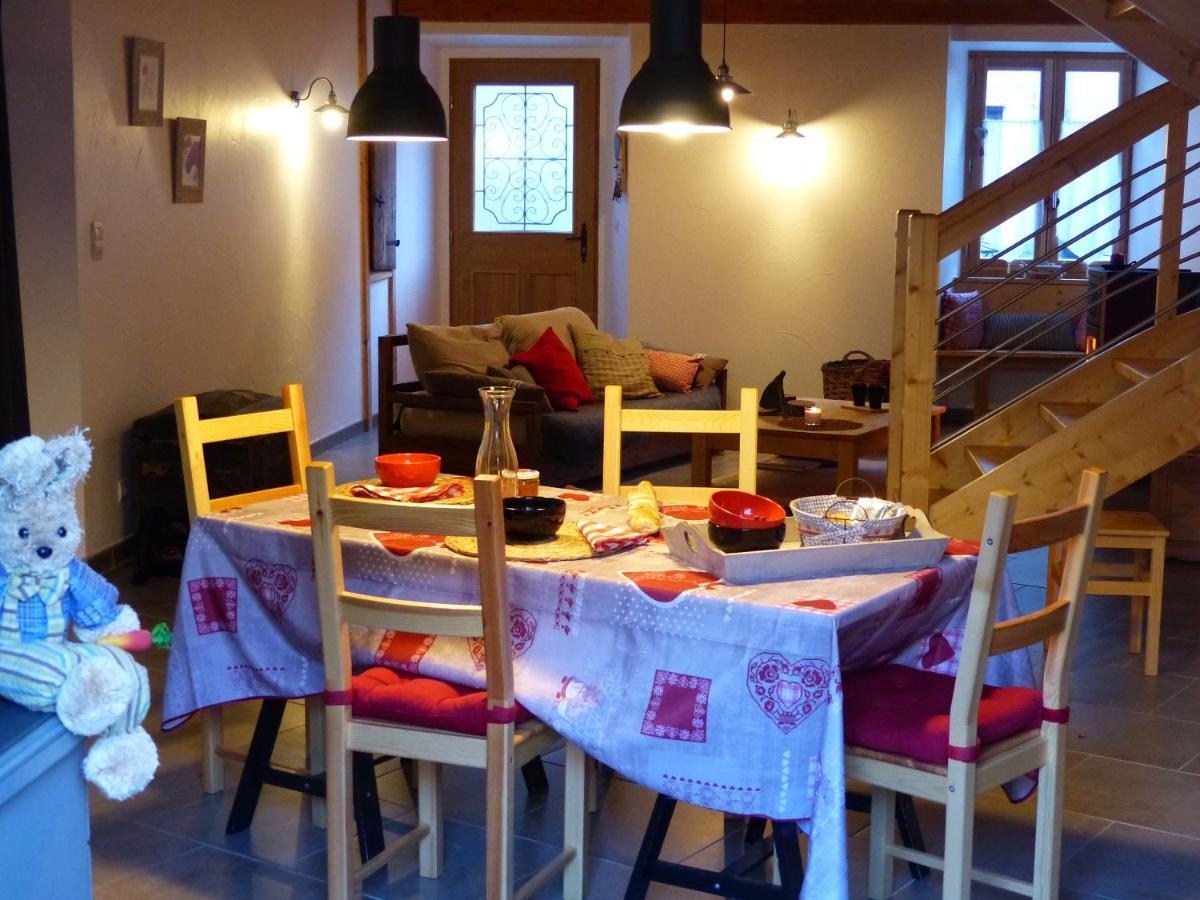 Gite De L'Amistat Val-de-Sos Buitenkant foto